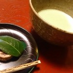 虎屋 壺中庵 - 抹茶 栗菓子