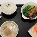 hómee KITCHEN - 梅干扣肉飯