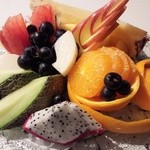 Assorted Fresh Fruits フレッシュフルーツ盛り合わせ