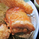 とんかつ勝亭 - ゲンコツ唐揚げ。300円