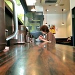 らーめん 稲荷屋 - カウンター席