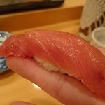 鮨 いとう - 中とろ。リフト(^-^)/