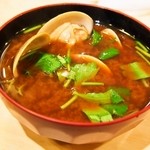 すし富 - 赤出汁（蛤）