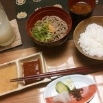山しのぶ - お蕎麦にごはんみそ汁