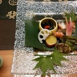 山しのぶ - 前菜、美しい