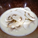 スブリム - 発酵マッシュルーム　半熟卵