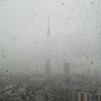 スカイツリービューレストラン 簾 - 雨で残念なスカイツリー