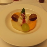 旅亭半水廬 - 果物　太秋柿　葡萄　ラ・フランス