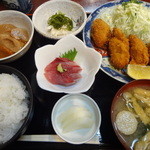 のざき - カキフライ定食(830円)