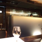 アビス - 店内のテーブル席の風景です