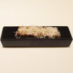 アビス - ランチコース 5100円 のトーストしたパン ニンニクとジャガイモのアイオリソース、パルメザンチーズ