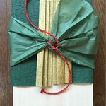 レストラン アラジン - フレンチおせちの桐の箱 2016-1