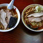 中華そば処 琴平荘 - 中華そば比較（左：あっさり、右：こってり）