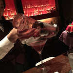 柳小路 まるうめ - 気をつけて注ぐ～