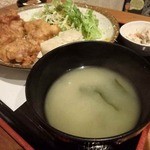 亭久五 - ご飯、味噌汁、ショウマイ、野菜・・・
