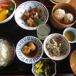 いか活造り定食　2500円(税別)(2016.1)