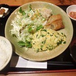 亭久五 - 金曜日は、ボリューム満点　中華定食、780円
