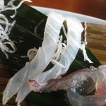 いか本家 - 時間が経つと白くなってきました。