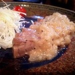 居酒屋 兀突骨 - マグロソテーのオニオンソース