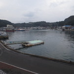 いか本家 - 窓からは、呼子の港が見えます。