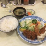 あけぼの - サービス定食、1,000円