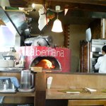 ラ・ベファーナ - ピザを焼く釜