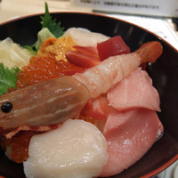築地青空三代目 本店 - 特上海鮮丼