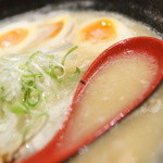 百戦麺磨　鬼武者 - スープ