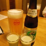 Yoshizaki Shokudou - 手前のグラスは付け出しのゴーヤースムージー、後ろはオリオンビールとノンアルコールビール