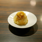 わさ - めいらくのカットバターを使った雲丹とホタテの揚げ餃子