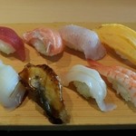 海鮮や　活活丸 - 寿司8貫