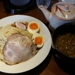 中華そば さかうち - つけ麺（大盛３２０ｇ限定麺）８００円　再訪１６年１月