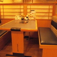 しゃぶしゃぶ・日本料理 木曽路 上野店 - テーブル
