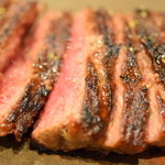 炭火焼ステーキ 岡田 - 外はサクッと!!旨い!!