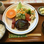 かとれあ - ハンバーグ定食