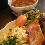 一閑人 - 青唐辛子つけ麺中盛り(300g) 煮玉子