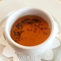 レストラン リッシュ - 2015.クリスマスランチ
                  【スープ】
                  洋風茶碗蒸しのようなものの上に、濃厚な旨味が凝縮されたスープがかかってます。
                  これがこの日のNo. 1でした。
