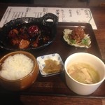 紅紅火火 - ランチ麻婆豆腐