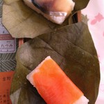 たつみ - H27/4柿の葉寿司・さば＆しゃけ