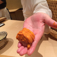 江戸前鮓 すし通 - シャリが見えない雲丹！！絶品！