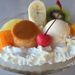 マルカンデパート大食堂 - プリンアラモード470円