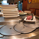 あかね寿司 - ネギトロの回っている所