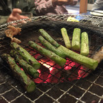 塩焼きホルモン 剛 - 2016年1月中旬 アスパラガスも焼きで美味いです。