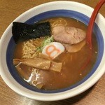 ８番らーめん - 醤油ラーメン