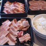 焼肉じゅうじゅうカルビ - 料理写真: