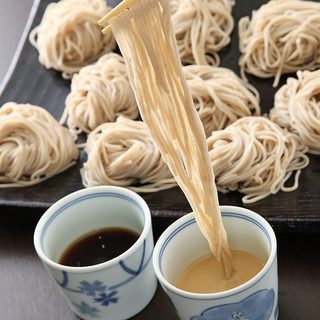 飲める蕎麦屋が贈る創作和食・おつまみ！季節感ある一品を堪能◎