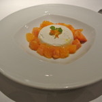 ラ・トルテュ - マスカルポーネのムースグラッセ
      柿とオレンジとオリーブ油
      