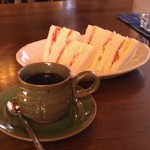 コスモス - 料理写真:H27/4野菜サンドとホットコーヒー