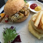 The 33 Tea＆Bar Terrace - 本日のベーグルサンド。ボリューム満点で大満足