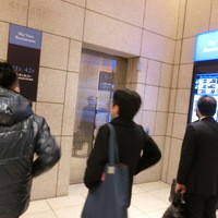 Fish Bank TOKYO - エレベーターで41Fへ